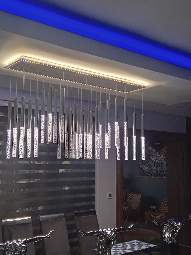 Modern bar-style pendant chandelier